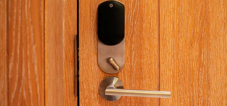 Automatic Locking Door Knob Bella Vista