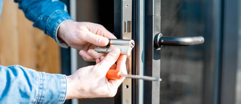 Commercial Locksmith Leonard